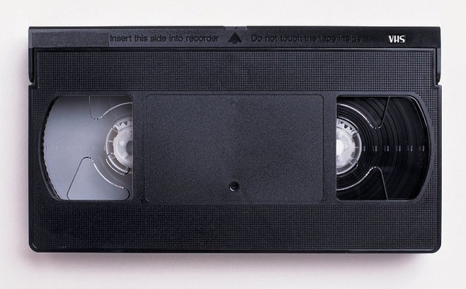 Файл:VHS cassette.jpg